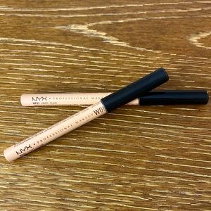 2 NYX Wonder Pencils in Light